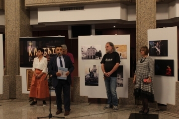 Петър Стаменков представи фотоизложбата „Градът“ 