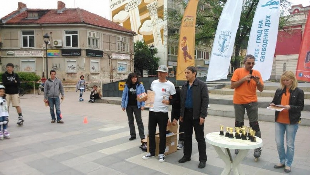 Русе събра любители на ролер спорта от България и Румъния
