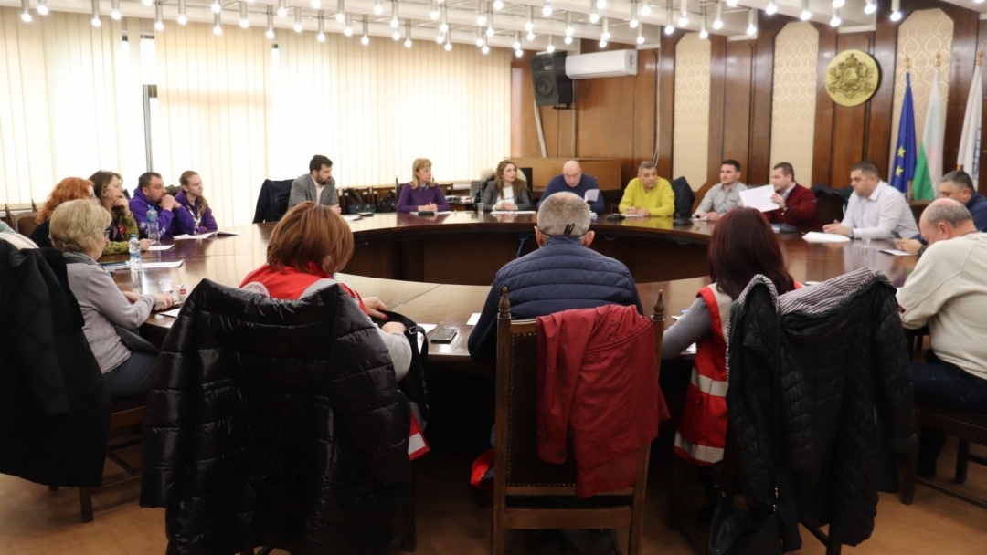 Община и доброволци обединяват сили в помощ на бежанците от Украйна