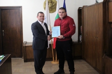 The young wrestler Martin Iliev was awarded with the diploma "Sportsman of the Month"