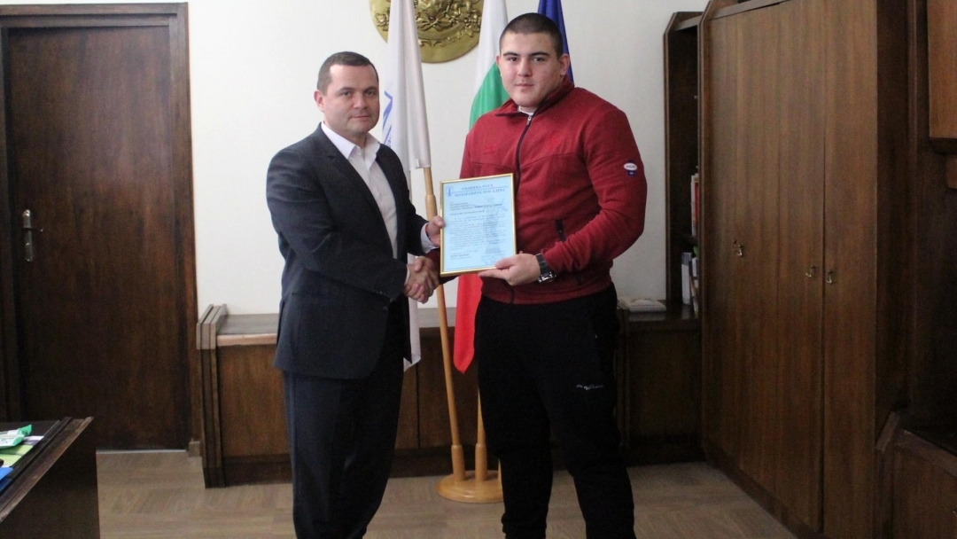 The young wrestler Martin Iliev was awarded with the diploma "Sportsman of the Month"