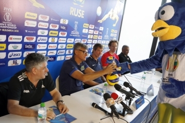 Селекционерите в Русе: Групата е много трудна, предстоят тежки битки!