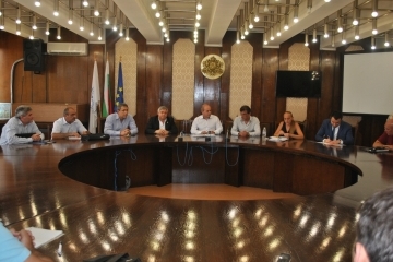 Кметът Пламен Стоилов свика работна среща за замърсяването на атмосферния въздух в Русе 