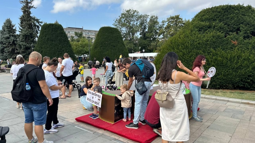 18-годишният Аслан Ахмедов е големият победител в конкурса за нетрадиционна торта „Гараш“ 