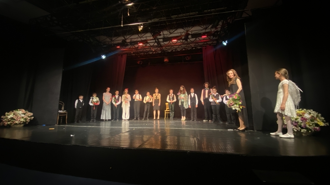 Театрално студио „Маска“ към Общински младежки дом - Русе направи своята премиера