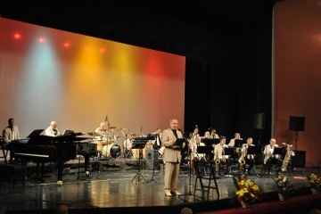 Четирима достойни русенци бяха удостоени със званието „Почетен гражданин на Русе”