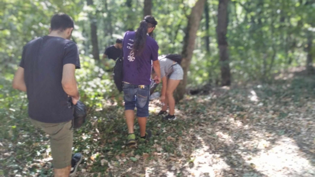 Eco action of the Speleo Club "Akademik" cleaned the hiking trails in Lipnik Forest Park