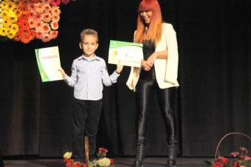 Солисти от ДВГ "Слънце" с отлично представяне на Национален фестивал