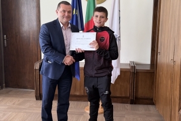 Шампион по джудо и златна медалистка по скокове на батут са новите спортисти на месеца