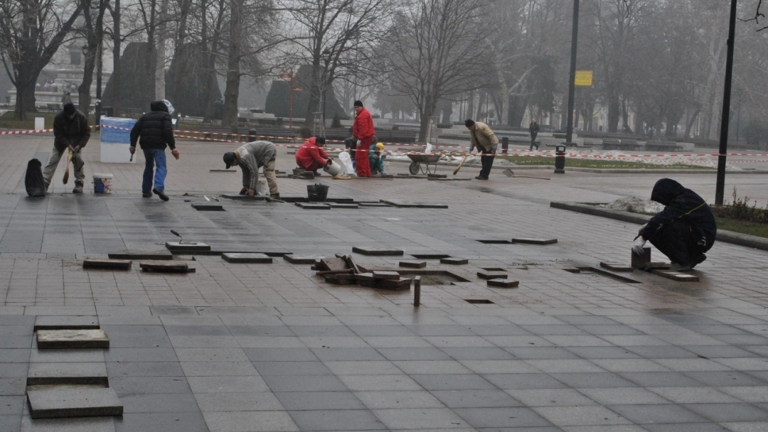 Стартира ремонтът на централния площад в Русе 