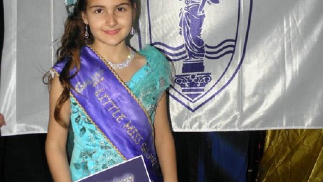 9-годишната Ралица Ангелова грабна първа награда на Международен конкурс за красота 