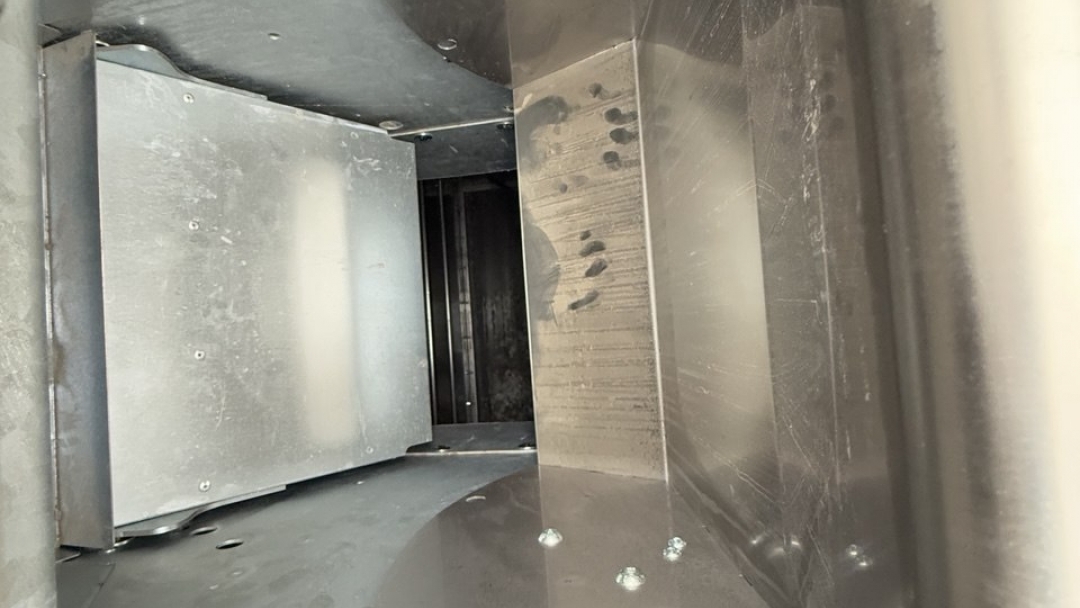 Два нови подземни контейнера вече обслужват русенци на Американското пазарче