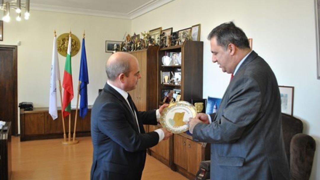 Пламен Стоилов се срещна с посланика на Азербайджан 