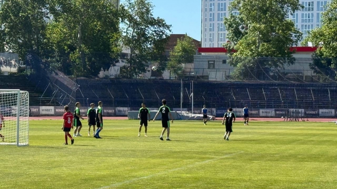 Паметна плоча на Градския стадион отбеляза три футболни годишнини на Русе