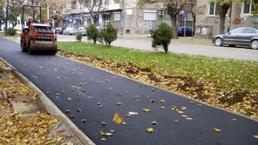 Вече е асфалтирана велоалеята по бул. „Цар Фердинанд“