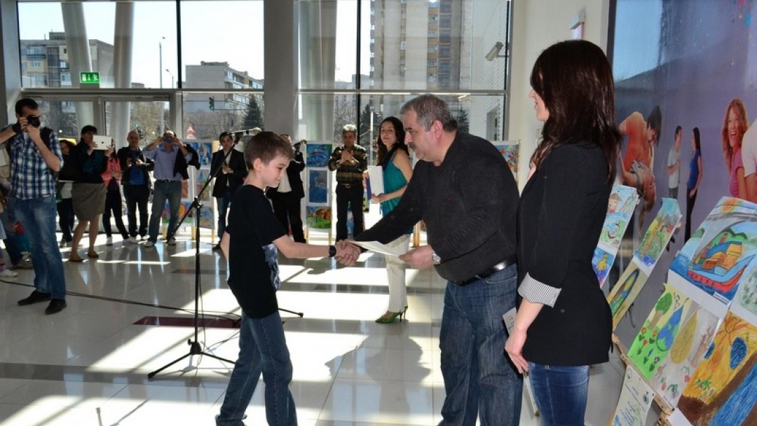 350 творби от два континента в конкурса  „Вода и енергия”