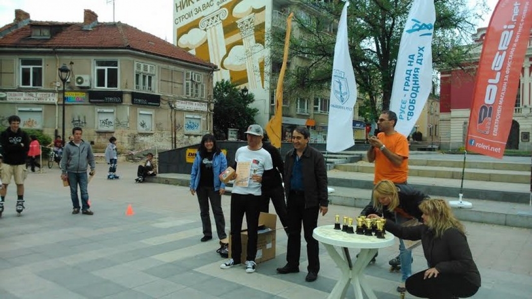 Русе събра любители на ролер спорта от България и Румъния