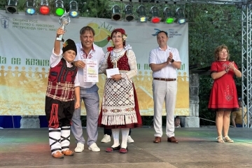 Клуб за автентични песни и танци Калипетрово са големите победители в Националния фолклорен фестивал в Николово