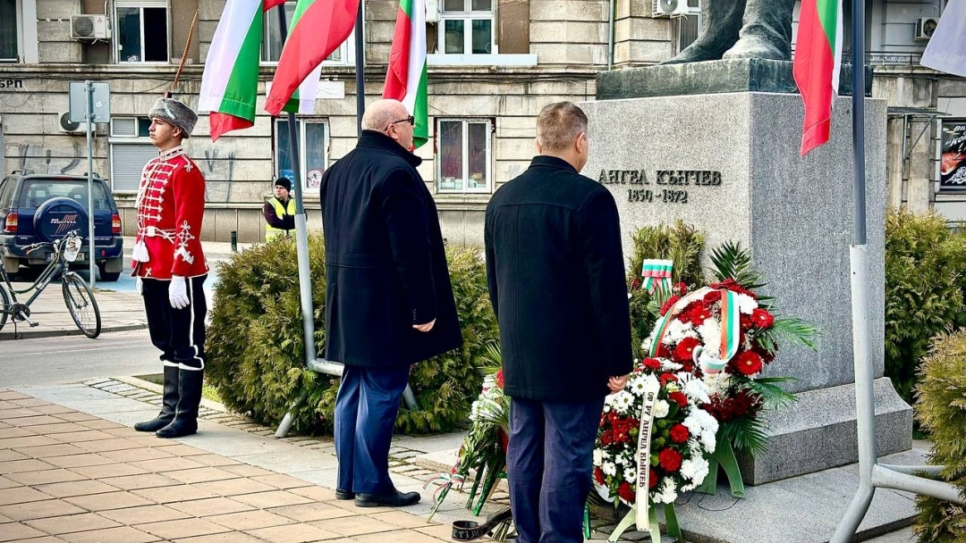  С възпоменателна церемония в Русе бяха отбелязани 154 г. от гибелта на Ангел Кънчев