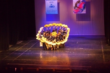 Над 600 танцьори участваха в „Танцуваща река” 