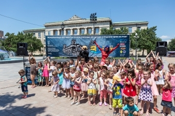 Калинката и черният котарак се включиха в Международния фестивал 