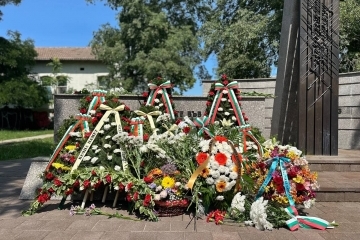Русе почете паметта на Ботев и падналите за свободата на България