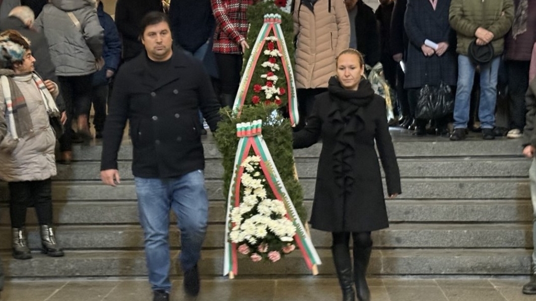 Кметът Пенчо Милков: Свободата днес е в това да бъдем честни, трудолюбиви и единни