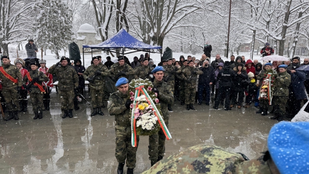 Ruse residents marked 152 years since the death of Vasil Levski today