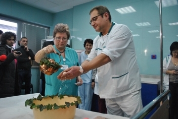 Кметът Пламен Стоилов поздрави екипа на АГ комплекса по случай Бабинден