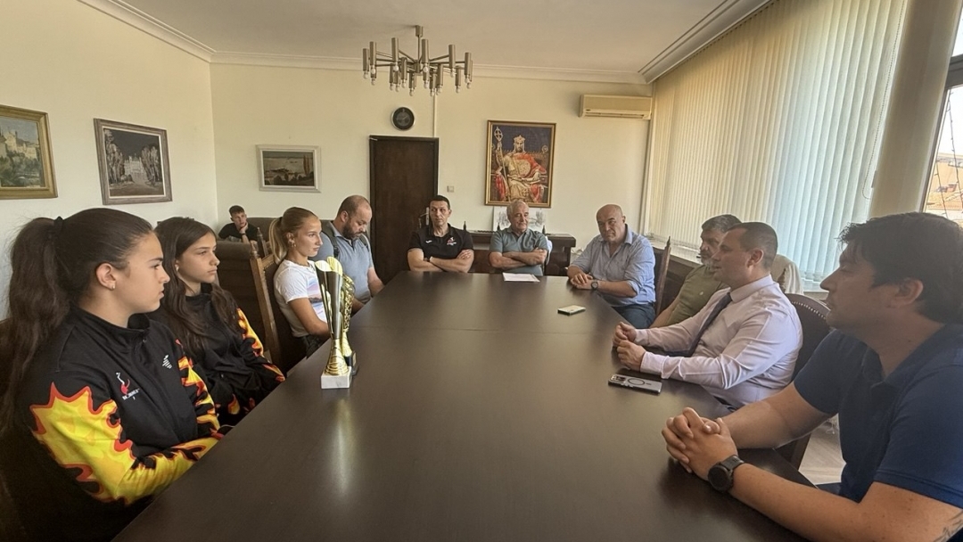 Кметът на Русе отличи млади спортни таланти 