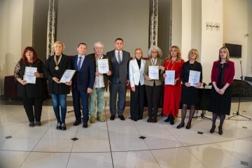 На тържествено заседание бяха връчени званията „Почетен гражданин“ на Русе
