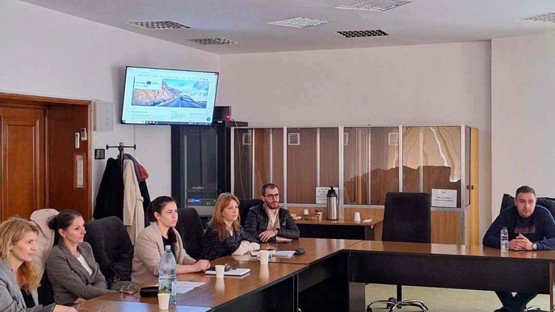 Програма Interreg VI-A задълбочава сътрудничеството чрез комуникационна среща на партньорските страни