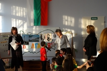 Открит урок по родолюбие изнесоха деца от ЦДГ „Червената шапчица“