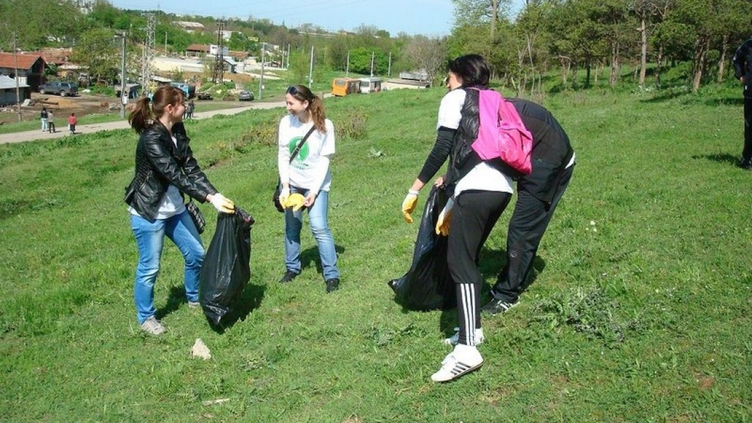 Близо 7 000 души от община Русе се включиха   в кампанията „Да изчистим България за един ден“