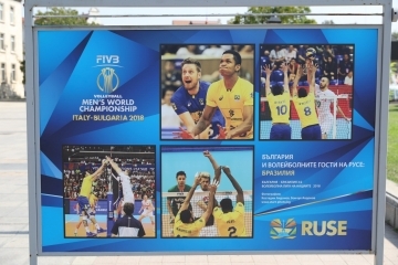 Изложба и арт инсталация рекламират Световното първенство по волейбол в центъра на Русе