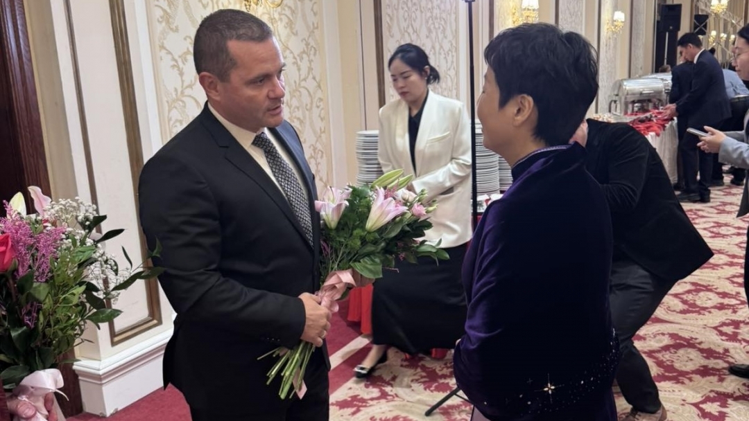 Кметът Пенчо Милков беше сред официалните гости на приема по повод националния празник на Китай