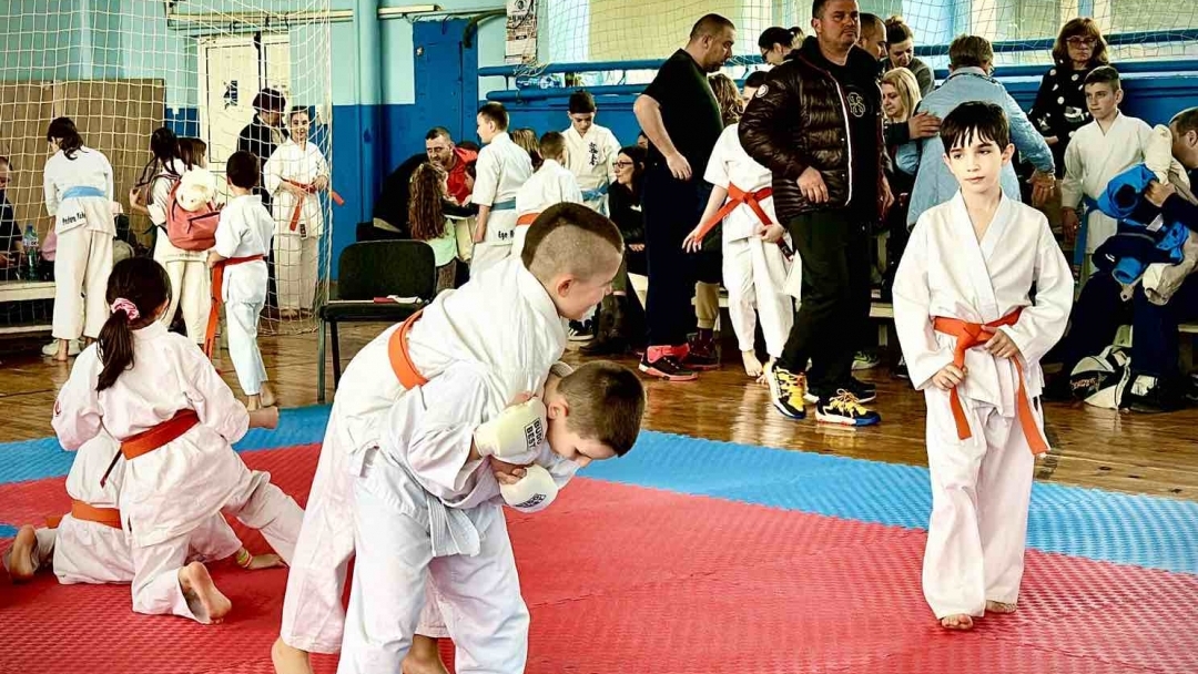 Над 100 деца се включиха в турнира по карате шинкиокушин за Купата на УСШ в Русе