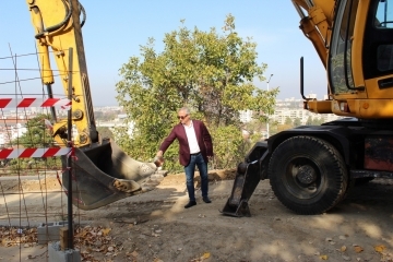 Нова модерна пешеходна връзка ще свързва кварталите „Родина“ 3 и „Чародейка“ при булевард „България“