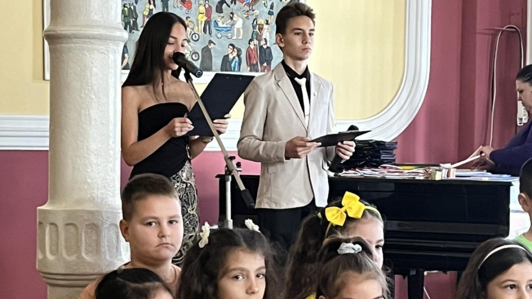 Млади русенски таланти спечелиха куп награди за литературни журналистически творби