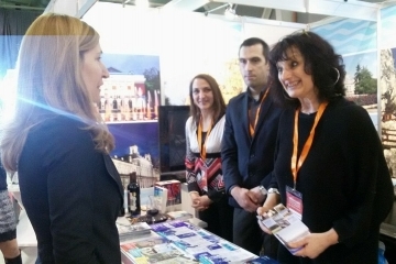 Министърът на туризма Николина Ангелкова отдели специално внимание на щанда на Община Русе на изложение „Ваканция и Спа експо“
