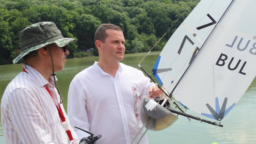 Русе беше домакин на Държавното първенство по радиоуправляеми ветроходни яхти - клас S