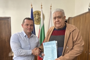 Кметът Пенчо Милков предложи директора на Боксов клуб „Русе“ Илия Сяров за почетен гражданин на Русе