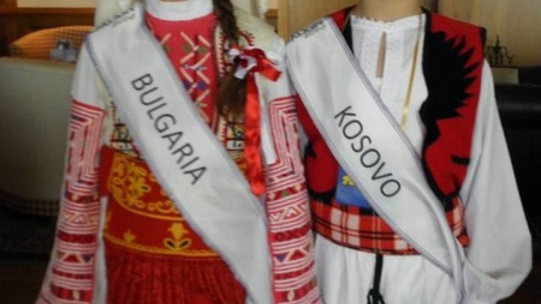 9-годишната Ралица Ангелова грабна първа награда на Международен конкурс за красота 