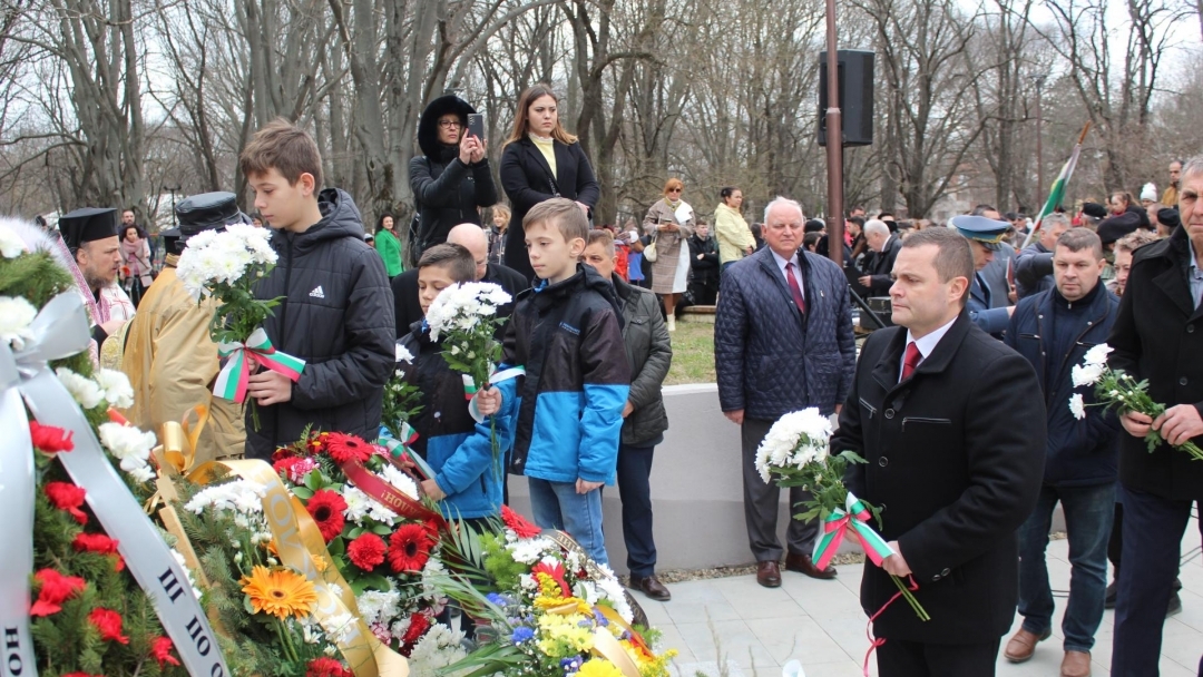 Citizens of Ruse celebrated 150 years since the death of Vasil Levski