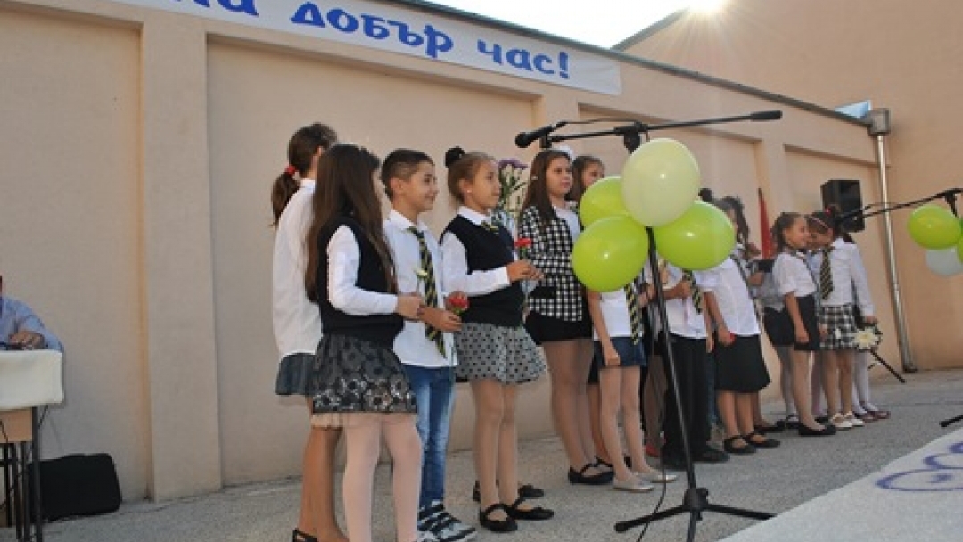 Пламен Стоилов присъства на откриването на учебната година в СОУ за европейски езици