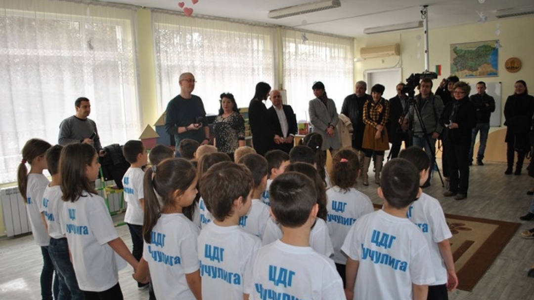 Кметът Пламен Стоилов откри обновената детска градина 'Чучулига'