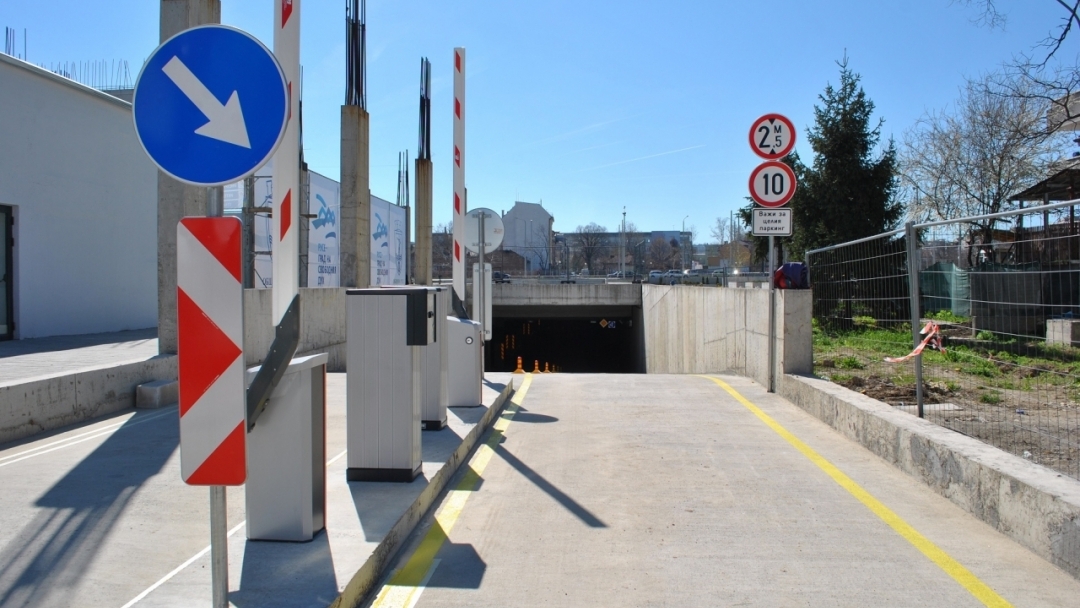 Община Русе осигурява по-добри условия за паркиране в централната част на града с новия паркинг до "Булстрад Арена"