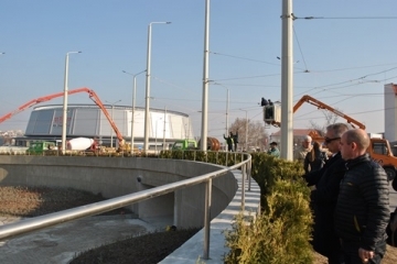 Кметът инспектира кръговото кръстовище и пробива, свързващ кв. „Родина“ с центъра