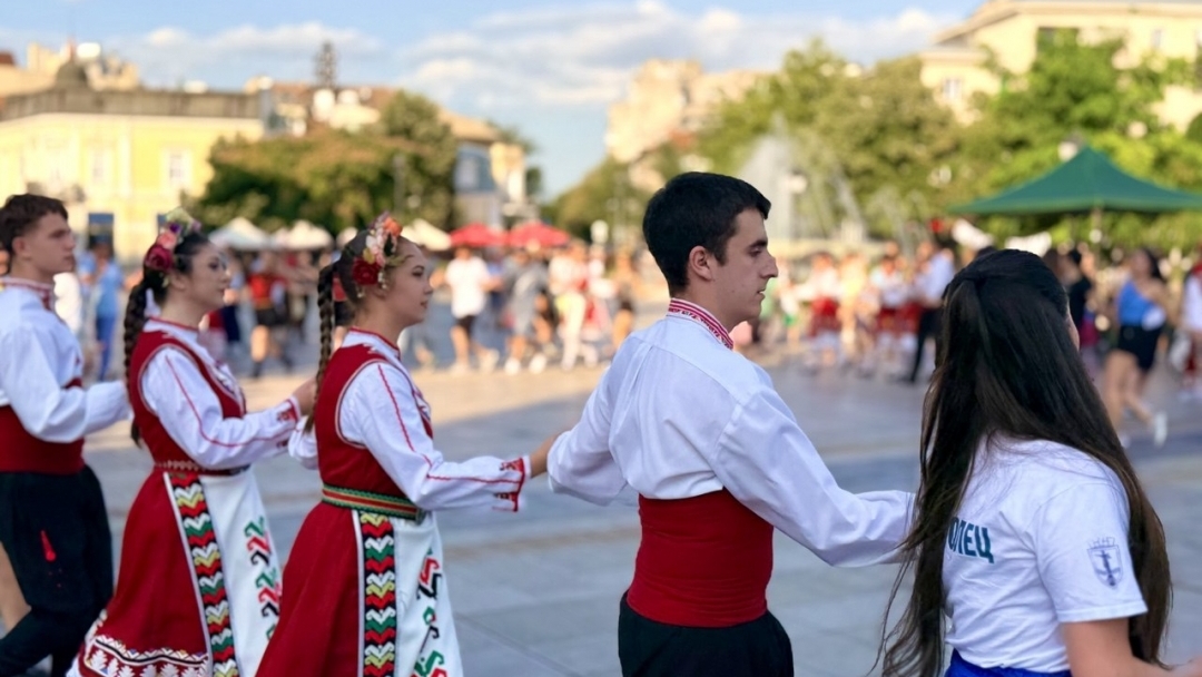 Третото издание на фестивала „МладиТЕ заедно“ отново даде сцена на таланта, творчеството и добрите каузи