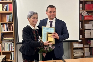 Кметът на Русе отличи проф. Пенка Ангелова за 20-годишнината на Австрийската библиотека „Елиас Канети“